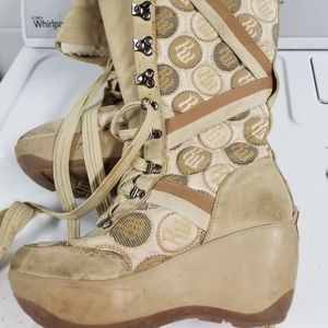 🌻 Pre Loved Rocawear Boots